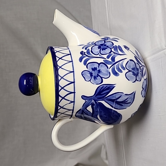 1995 Enesco Citron Otagiri  Teapot Blue Flowers Yellow Lid - Picture 1 of 8